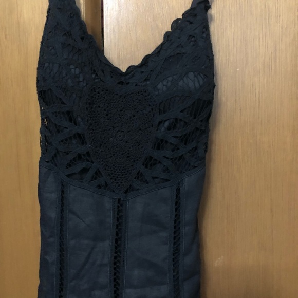 Dress - Picture 2 of 5